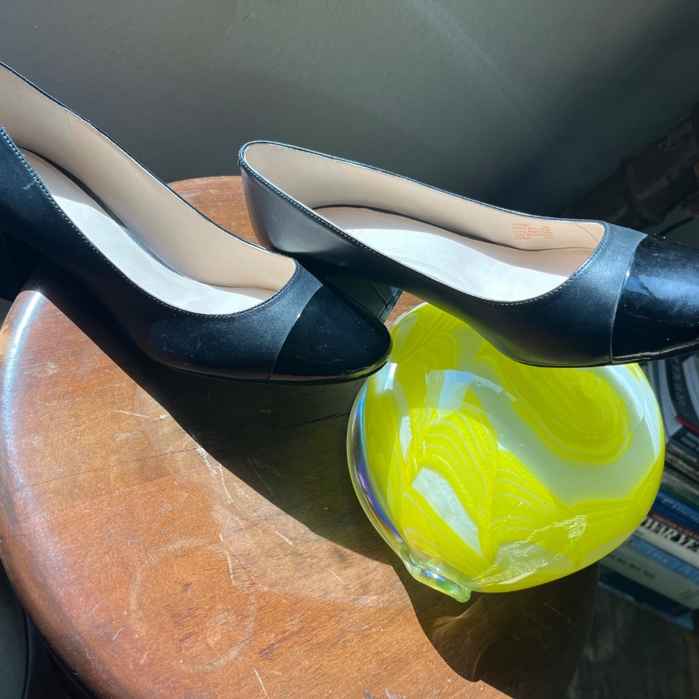 Chanel Black Cap-toe Pumps?  Nope, Cole Haan, and worth the look! - Picture 13 of 16